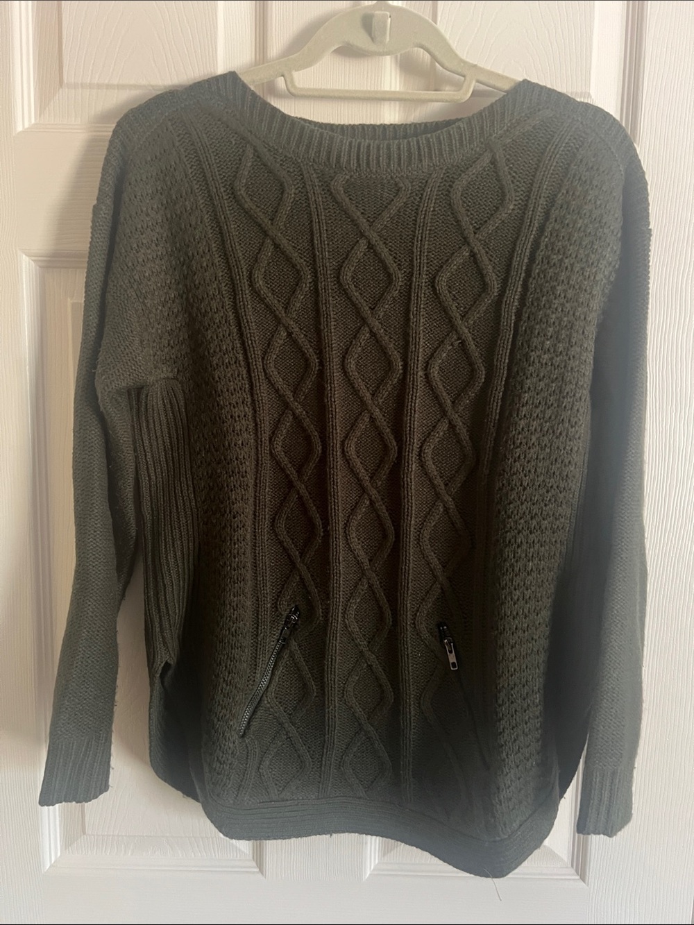 Love Ellie Women’s Cable Knit Crewneck Sweater - Olive Green